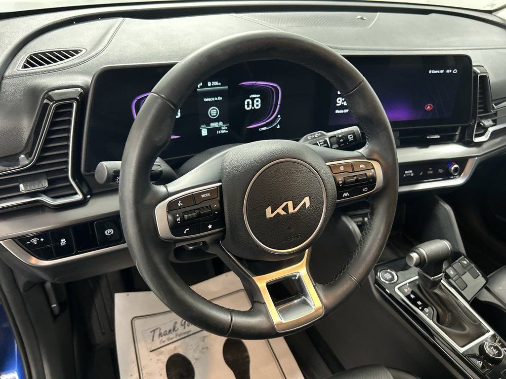 Certified 2025 Kia Sportage EX AWD/4WD image 4