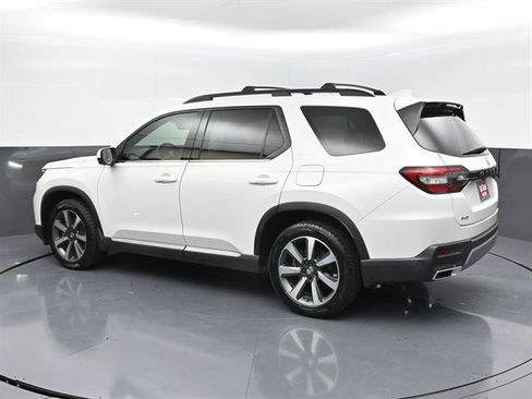 Used 2024 Honda Pilot Elite image 27