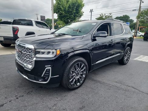 Certified 2023 GMC Acadia Denali w/ Black Diamond Edition AWD/4WD image 4