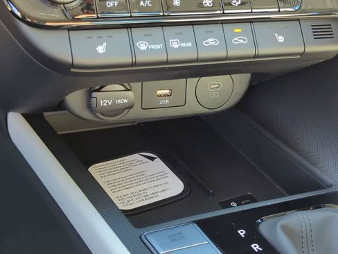 New 2026 Hyundai Elantra Limited image 33