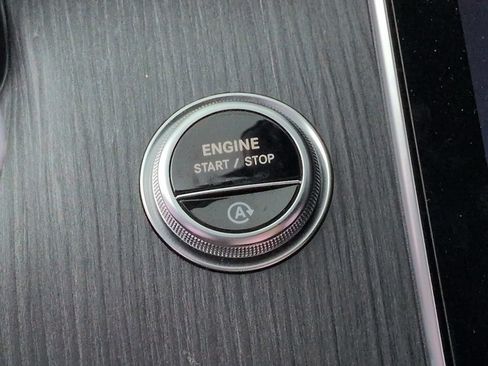 Used 2023 Mercedes-Benz C 300 Sedan image 26