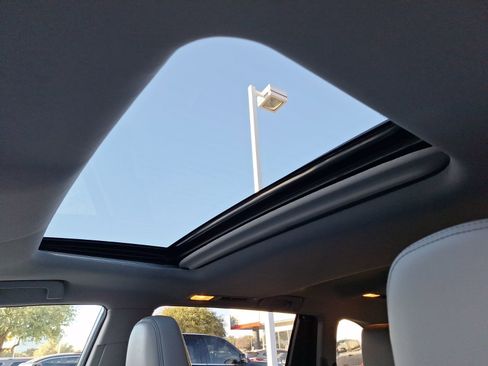 Used 2018 Toyota Highlander Limited image 31