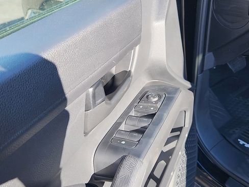 New 2025 Toyota Tacoma SR5 image 7