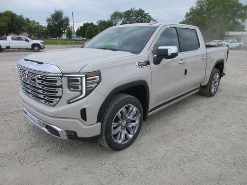 New 2026 GMC Sierra 1500 Denali w/ Denali Reserve Package AWD/4WD image 11