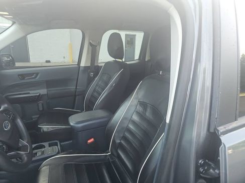 Used 2023 Ford Maverick XL FWD image 9