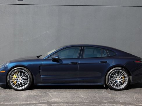 Used 2023 Porsche Panamera Turbo S image 7