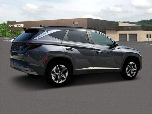 New 2025 Hyundai Tucson SEL image 8