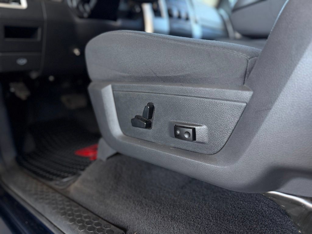 Used 2012 RAM 1500 Classic SLT w/ Popular Equipment Group AWD/4WD image 20