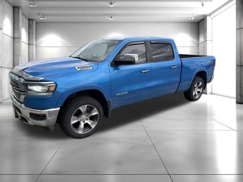 Used 2020 RAM 1500 Laramie w/ Off Road Group AWD/4WD image 4
