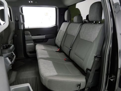Used 2024 Ford F250 XLT w/ Black Appearance Package AWD/4WD image 20