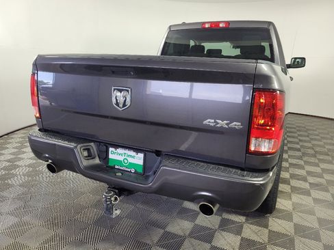 Used 2017 RAM 1500 Express w/ Express Value Package AWD/4WD image 7
