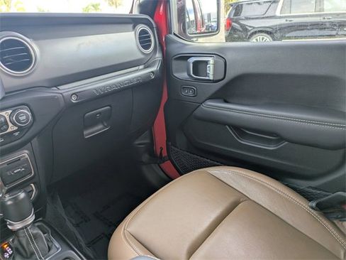 Used 2023 Jeep Wrangler Unlimited Rubicon w/ Steel Bumper Group image 20