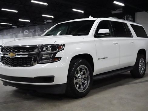 Used 2020 Chevrolet Suburban LT AWD/4WD image 1