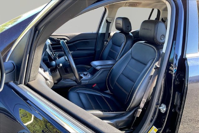 Used 2021 GMC Acadia Denali w/ Denali Technology Package AWD/4WD image 15