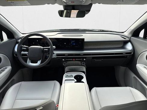 New 2026 Hyundai Ioniq 9 SEL image 18