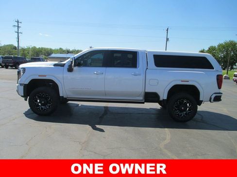 Used 2024 GMC Sierra 2500 Denali Ultimate AWD/4WD image 10