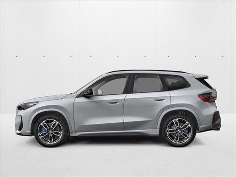 New 2026 BMW X1 M35i image 3