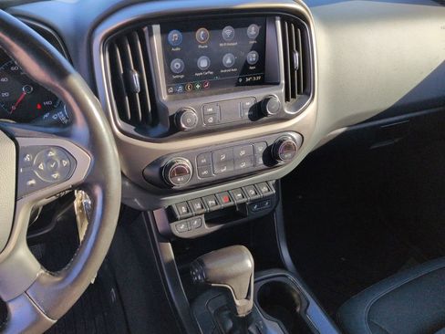 Used 2021 Chevrolet Colorado Z71 w/ Z71 Midnight Edition image 21