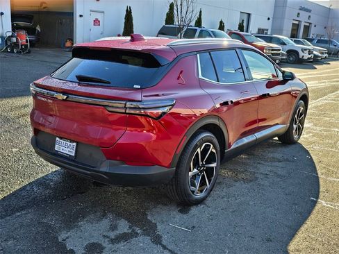 New 2026 Chevrolet Equinox EV LT image 5