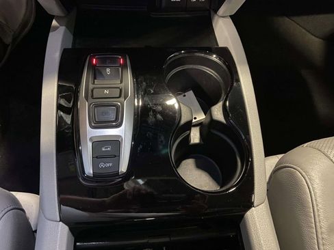 Used 2016 Honda Pilot Elite image 37