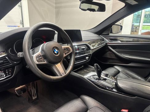 Used 2017 BMW 540i RWD image 14