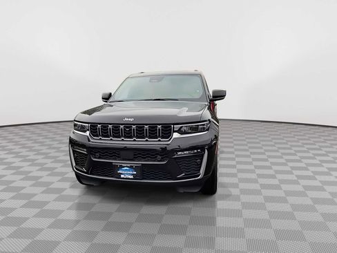 New 2026 Jeep Grand Cherokee Limited w/ Luxury Tech Group II AWD/4WD image 3