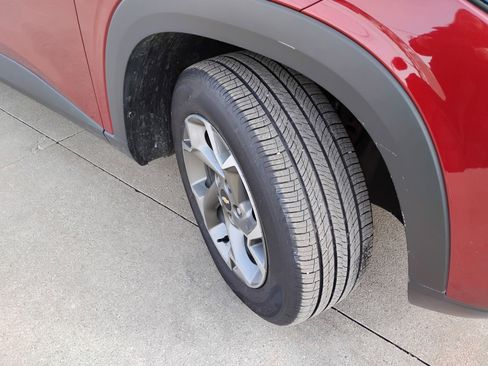 Used 2025 Chevrolet Trax LT w/ LT Convenience Package image 27