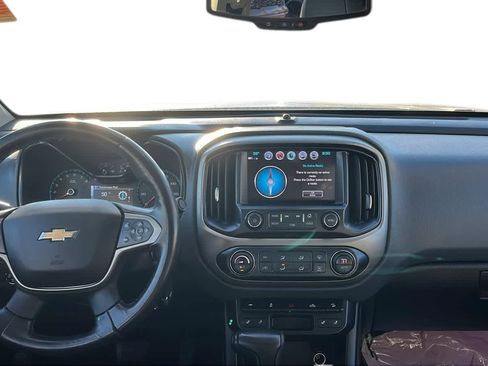 Used 2018 Chevrolet Colorado Z71 image 28