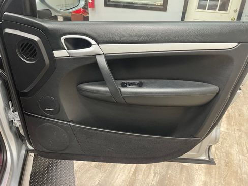 Used 2010 Porsche Cayenne GTS AWD/4WD image 33