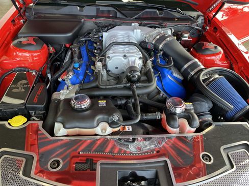 Used 2014 Ford Mustang Shelby GT500 image 9