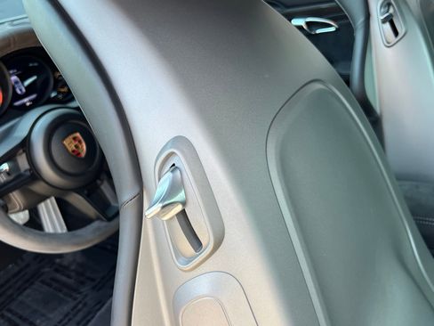 Used 2018 Porsche 911 GT3 RWD image 35
