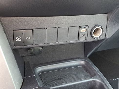 Used 2017 Toyota RAV4 XLE image 26