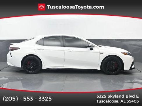 Used 2023 Toyota Camry SE FWD image 1
