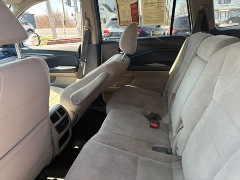 Used 2016 Honda Pilot EX image 12