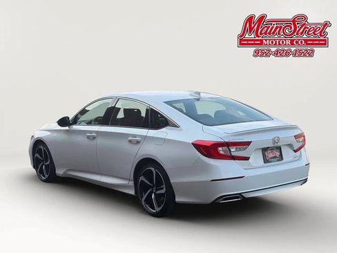 Used 2018 Honda Accord Sport image 5