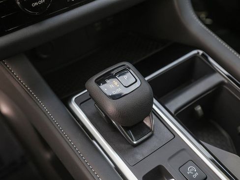 New 2026 Nissan Pathfinder SV image 22