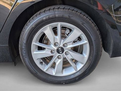 Used 2017 Kia Optima LX image 23