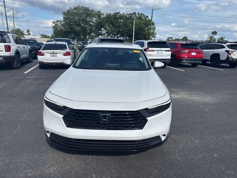 Used 2023 Honda Accord EX-L image 2