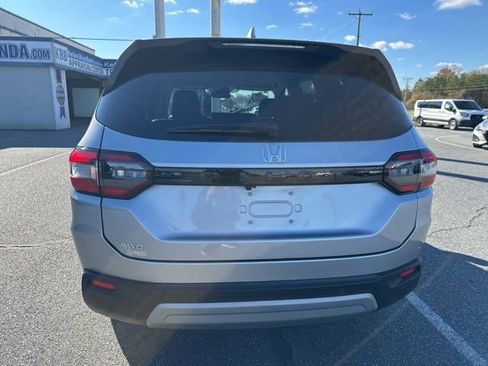 Certified 2025 Honda Pilot EX-L image 6