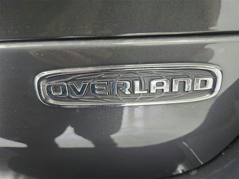 Used 2023 Jeep Grand Cherokee L Overland w/ Advanced Protech Group III image 34