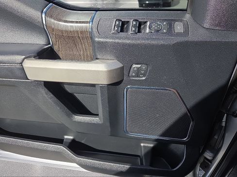 Used 2021 Ford F250 Lariat AWD/4WD image 25