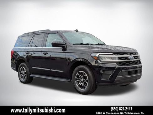 Used 2024 Ford Expedition XLT RWD image 1