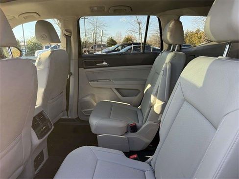 Used 2019 Volkswagen Atlas SEL image 19