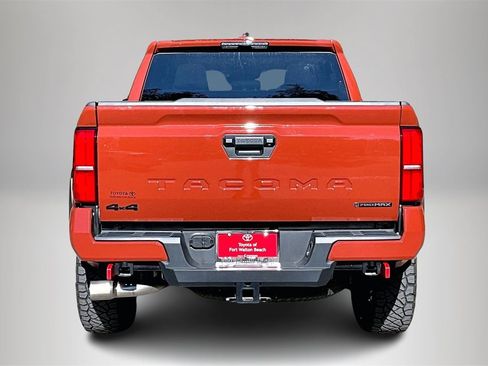 Used 2025 Toyota Tacoma TRD Off-Road image 6