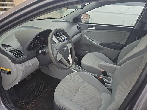 Used 2014 Hyundai Accent GLS FWD image 9