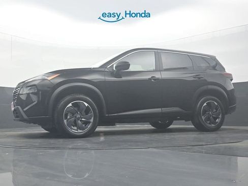 Used 2024 Nissan Rogue SV image 30