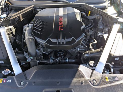 Used 2023 Kia Stinger GT2 image 35