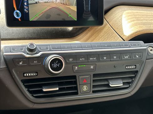 Used 2014 BMW i3 image 12