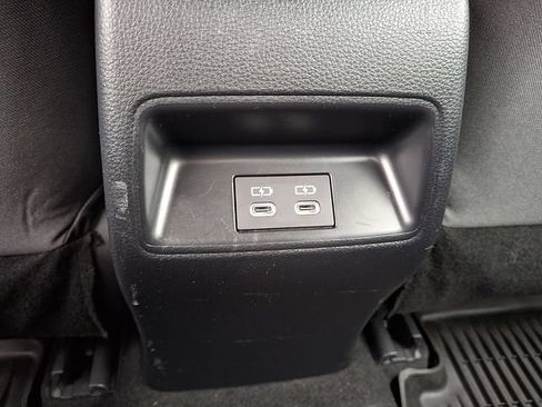Used 2023 Toyota Corolla SE FWD image 14