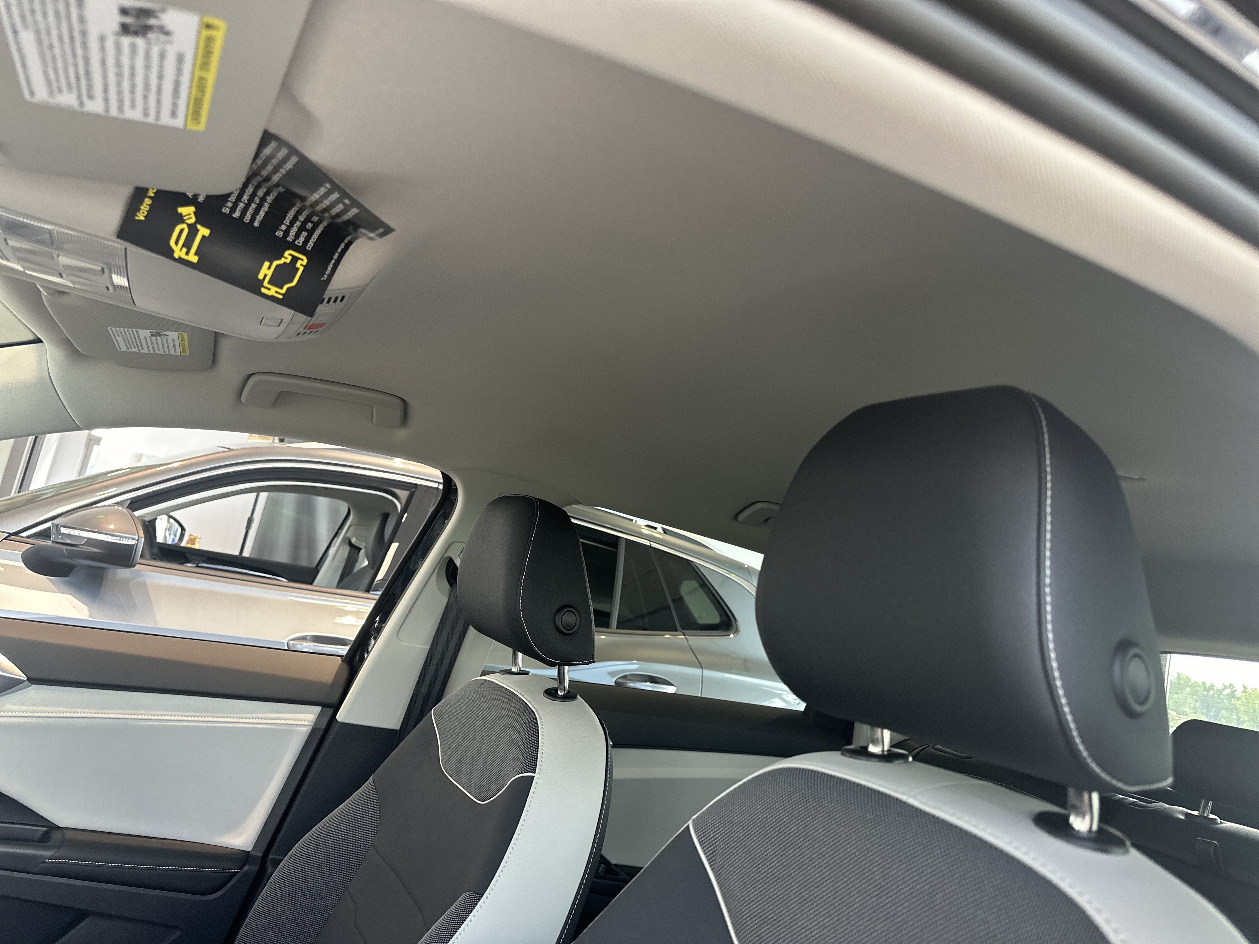 New 2025 Volkswagen Taos SE AWD/4WD image 5